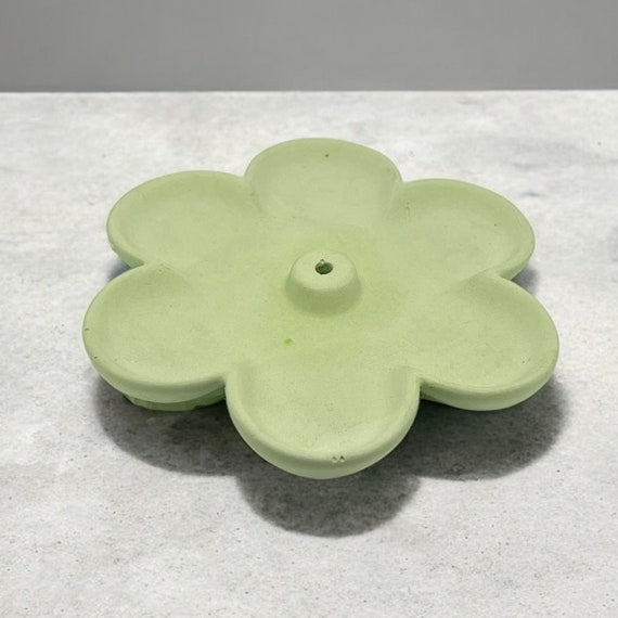 Daisy Shaped Incense Holder, backflow incense burner | meditation gift, home decoration, small incense holder, 8 color options, 15B