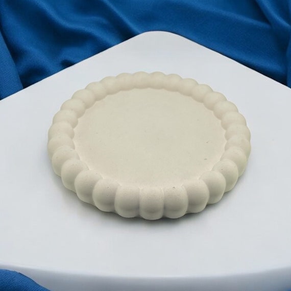 Concrete Daisy-Shaped Jewelry & EDC Tray | Vintage Mini Organizer, Catch-All Tray | Fall Hosting Decor, Housewarming Gift,Gift for Her,15B