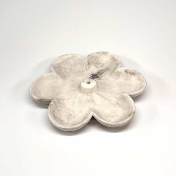 Daisy Shaped Incense Holder, backflow incense burner | meditation gift, home decoration, small incense holder, 8 color options, 15B